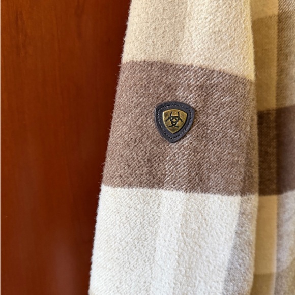 Ariat Women's Maryland Jacket in Brown and Cream Plaid size S - Picture 4 of 11